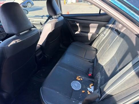 Used 2018 Toyota Corolla XLE FWD image 5