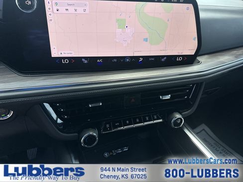 Used 2025 Chevrolet Tahoe LT AWD/4WD image 19