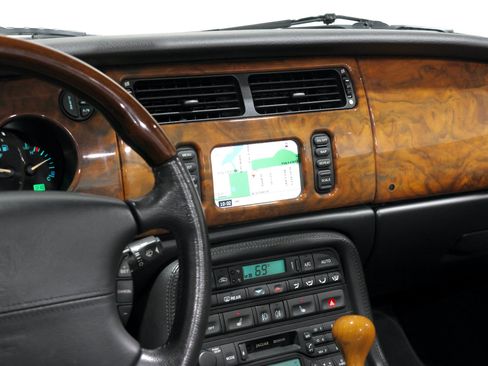 Used 2001 Jaguar XK8 Convertible RWD image 58