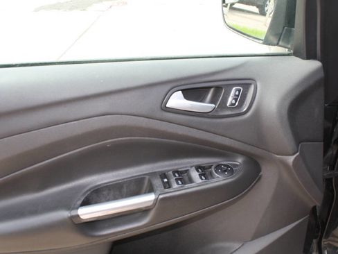 Used 2015 Ford Escape SE FWD image 8