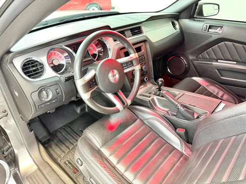 Used 2011 Ford Mustang GT Premium w/ Brembo Brake Pkg RWD image 5