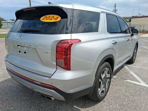 Used 2024 Hyundai Palisade SEL AWD/4WD image 3