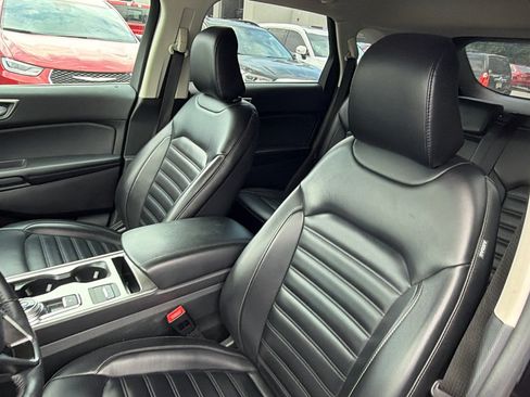Used 2024 Ford Edge SEL AWD/4WD image 16