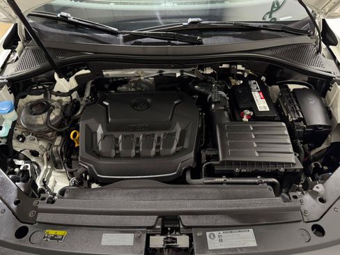 Used 2019 Volkswagen Tiguan SE FWD image 47