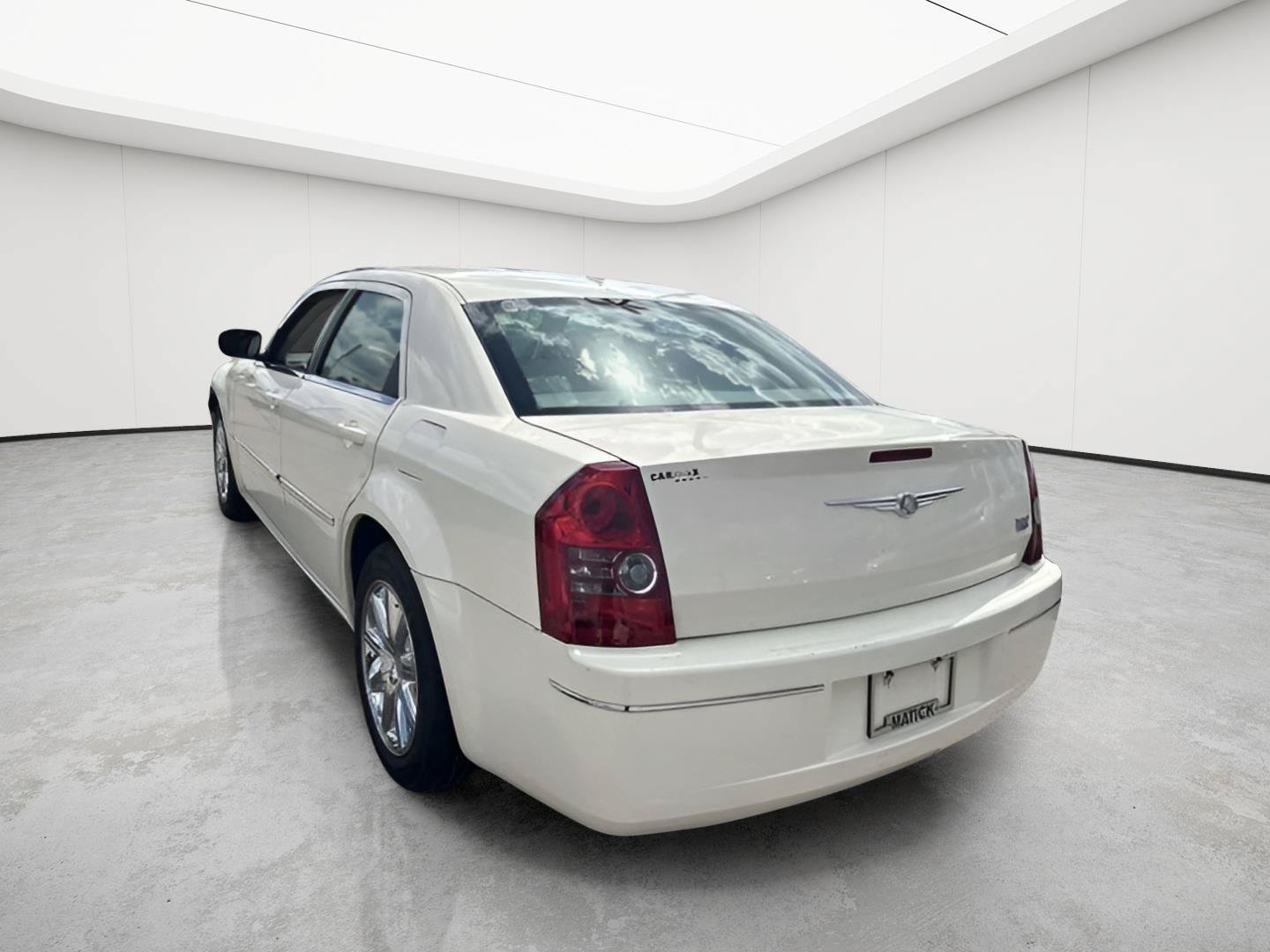Used 2008 Chrysler 300 Touring RWD image 4