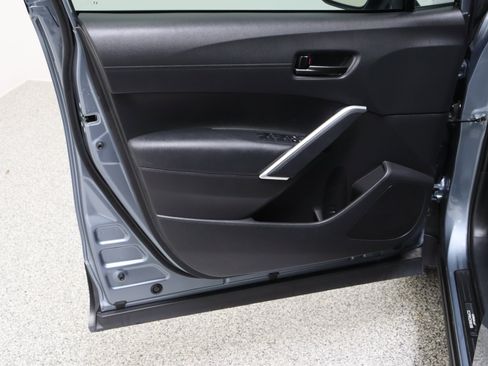 Used 2023 Toyota Corolla Cross AWD Hybrid image 12