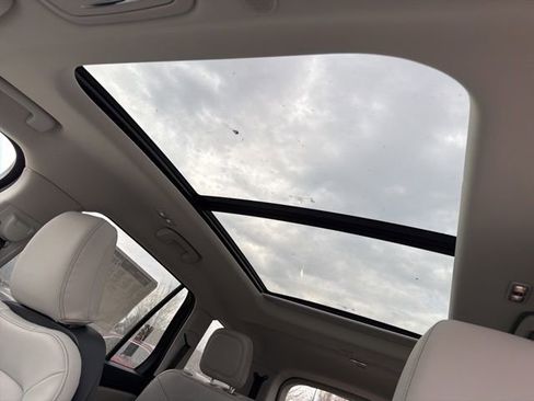 New 2026 Lincoln Aviator AWD image 34