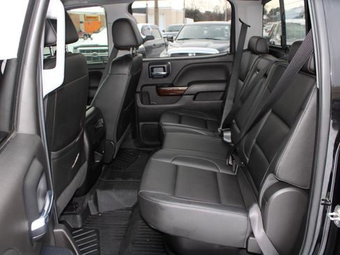 Used 2019 GMC Sierra 3500 SLT w/ Duramax Plus Package image 16