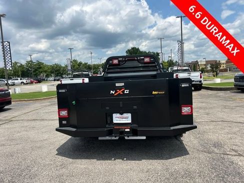 New 2026 Chevrolet Silverado 3500 LT w/ Convenience Package AWD/4WD image 4