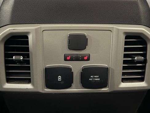 Used 2018 Ford F150 Lariat w/ Equipment Group 502A Luxury image 24