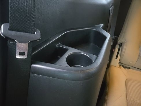 Used 2017 Ford Explorer XLT image 84