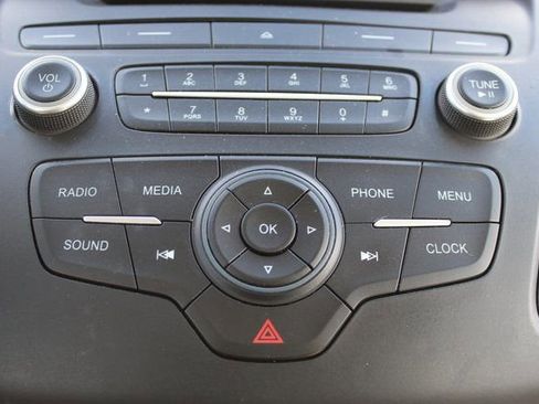 Used 2016 Ford Focus SE image 12