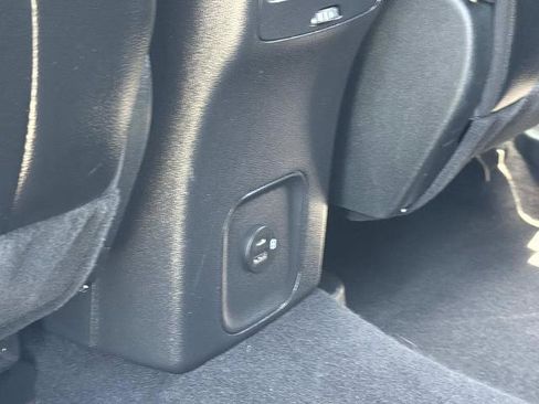 Certified 2022 Ford Escape SEL w/ Technology Package FWD image 19