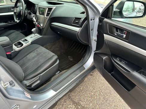 Used 2013 Subaru Outback 2.5i Premium image 20