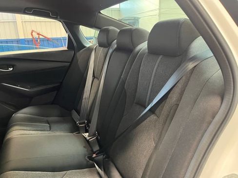 Used 2025 Honda Accord Sport image 18