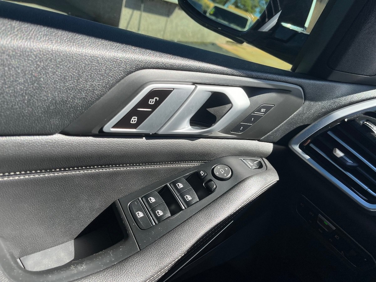 Used 2019 BMW X5 xDrive40i w/ Convenience Package AWD/4WD image 23