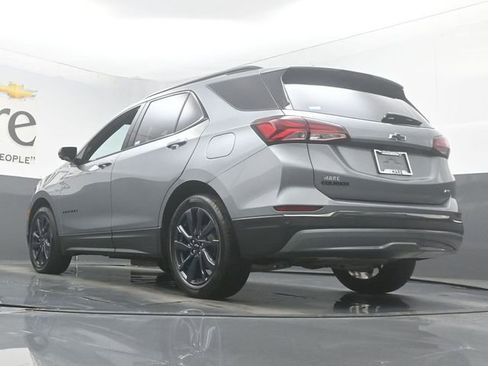 Used 2023 Chevrolet Equinox RS w/ RS Leather Package FWD image 5