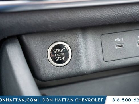 Used 2023 Nissan Rogue SV image 12