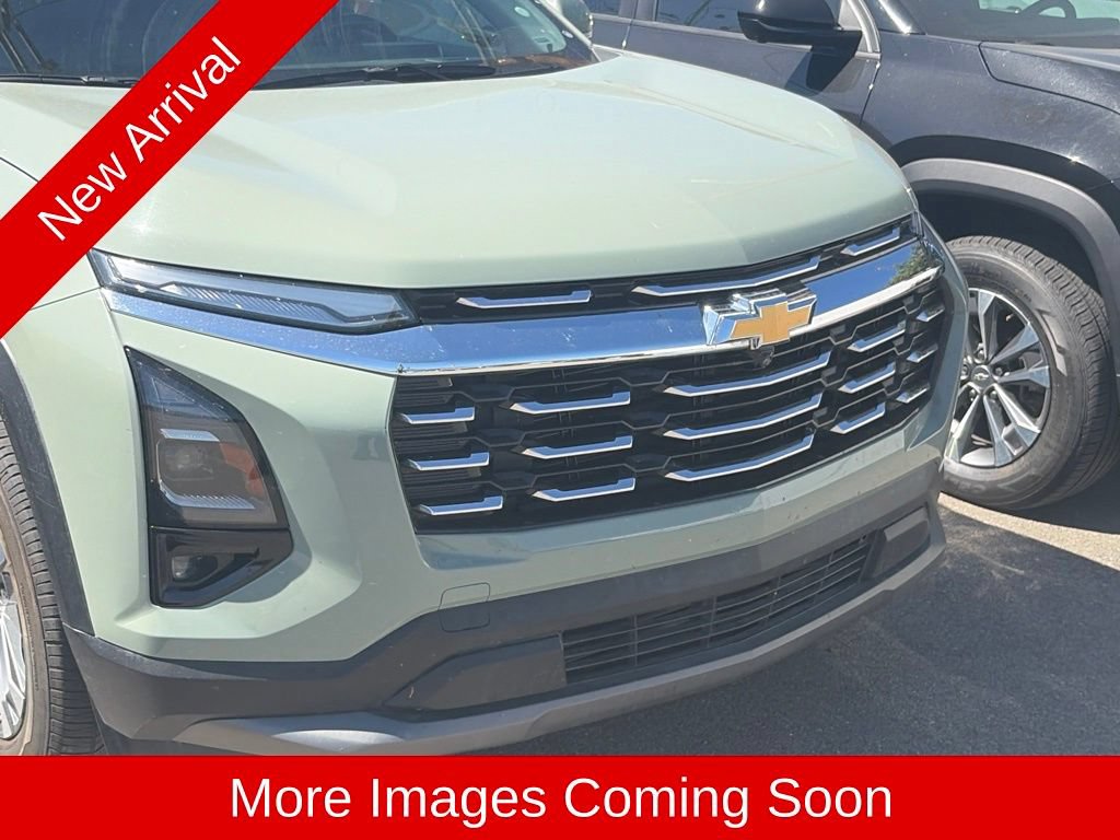 Used 2025 Chevrolet Equinox LT w/ Convenience Package II FWD image 6