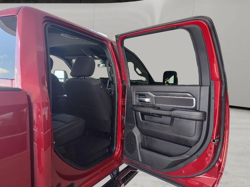 Used 2026 RAM 2500 Big Horn AWD/4WD image 17