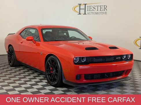 Used 2023 Dodge Challenger SRT Hellcat RWD image 2
