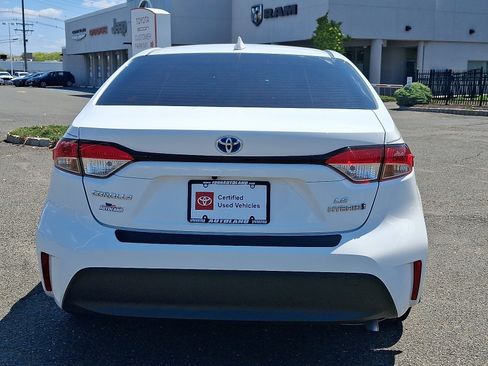 Used 2023 Toyota Corolla LE w/ Carpet Mat Package (TMS) AWD/4WD image 6