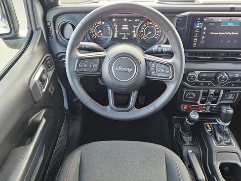 Certified 2024 Jeep Wrangler Unlimited Rubicon image 11