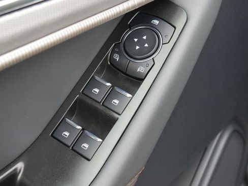 New 2026 Ford Explorer Active w/ Active Comfort Package image 16