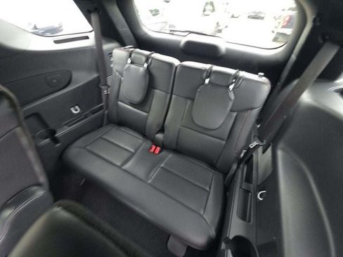 Used 2025 Ford Explorer ST AWD/4WD image 18