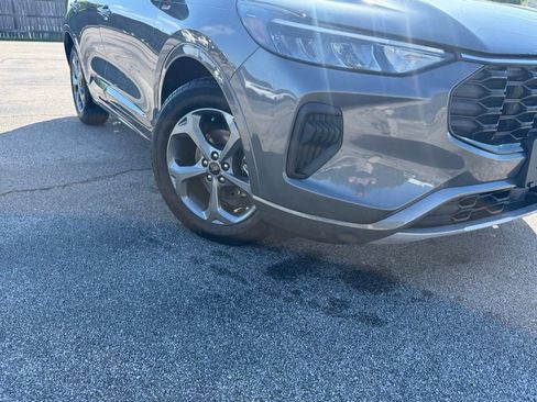 Used 2024 Ford Escape ST-Line w/ Tech Pack #1 FWD image 2
