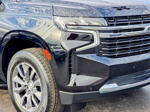 Used 2023 Chevrolet Tahoe LT w/ LT Signature Package image 5