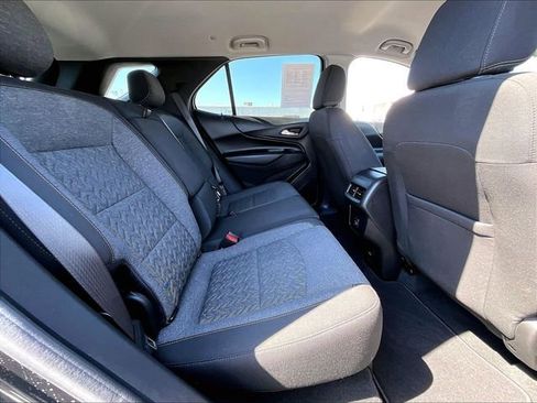 Used 2022 Chevrolet Equinox LT AWD/4WD image 16
