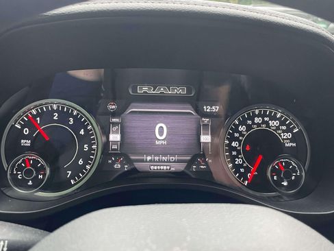 Used 2022 RAM 1500 Laramie AWD/4WD image 25