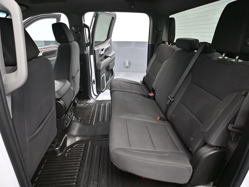 Used 2023 Chevrolet Silverado 1500 LT image 40