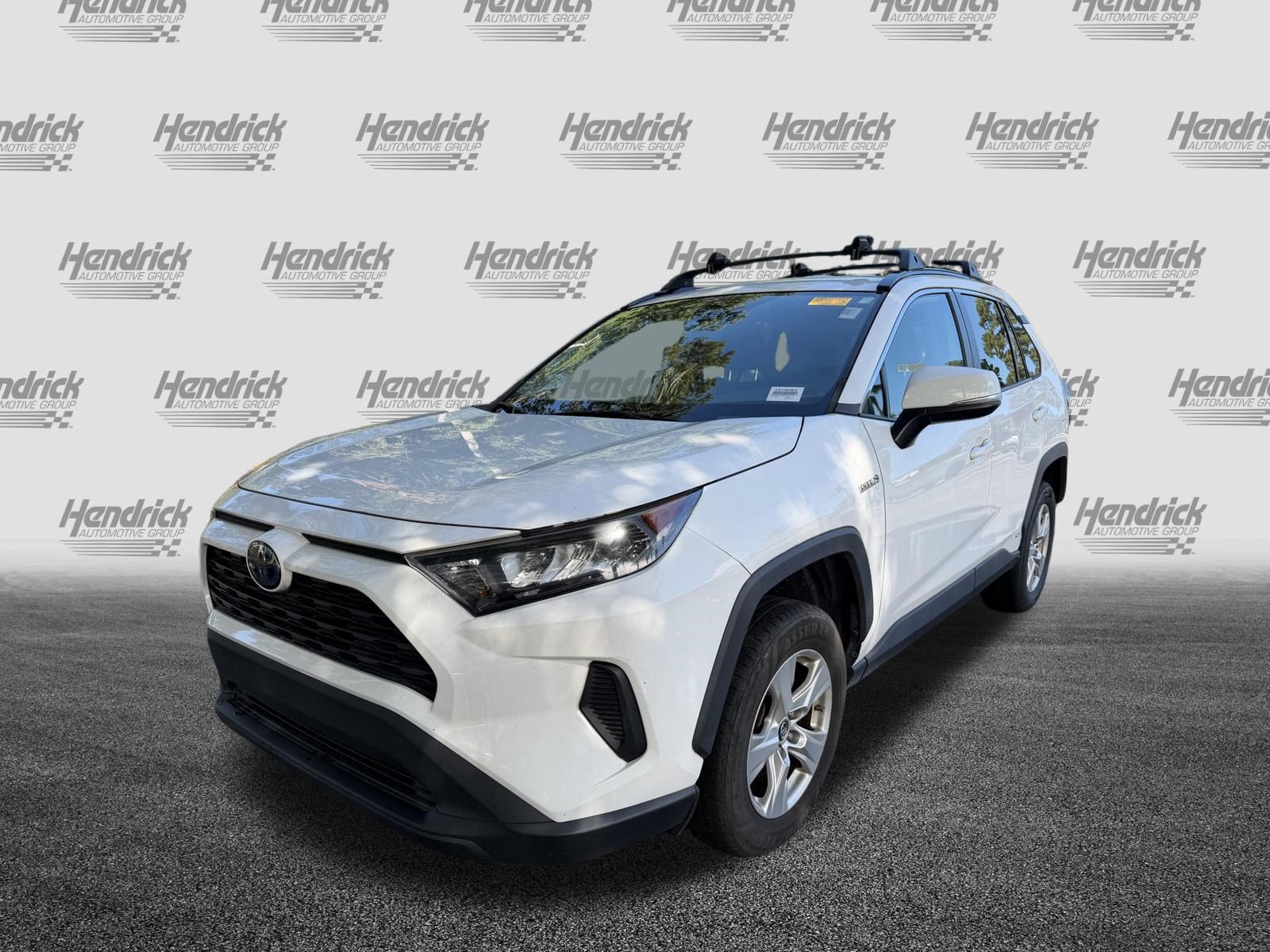 Used 2019 Toyota RAV4 LE AWD/4WD image 5