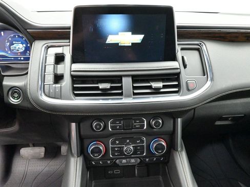 Used 2023 Chevrolet Tahoe Premier AWD/4WD image 24