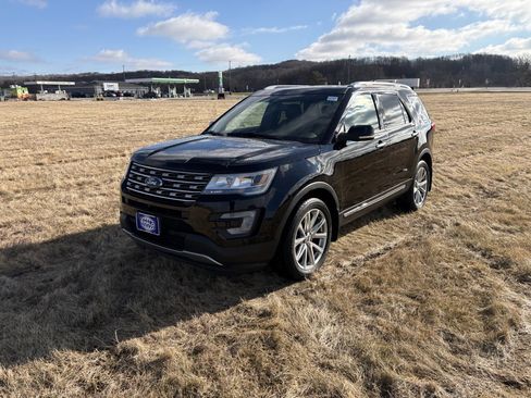 Used 2016 Ford Explorer Limited image 6