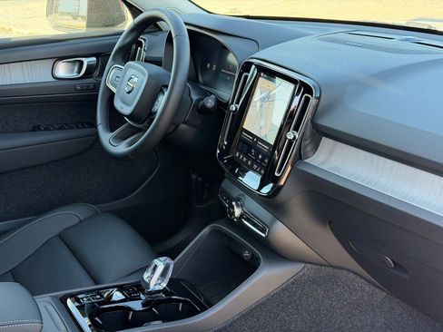 New 2026 Volvo XC40 B5 Ultra w/ Protection Package Premier image 12