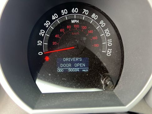 Used 2013 Toyota Tundra Limited image 22