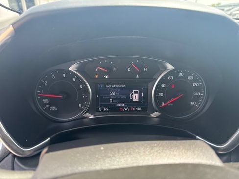 Used 2023 Chevrolet Equinox LT FWD image 16