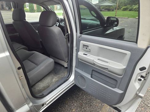 Used 2007 Dodge Dakota SLT w/ Trailer Tow Group AWD/4WD image 28