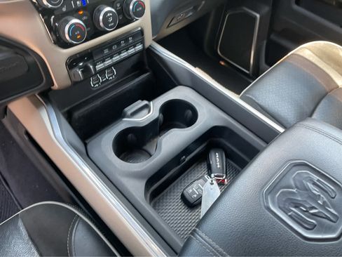 Used 2022 RAM 2500 Laramie AWD/4WD image 17