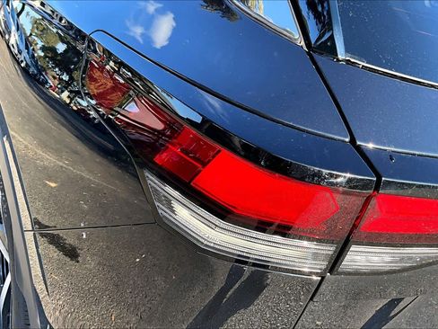 New 2026 Volkswagen Tiguan SE image 14