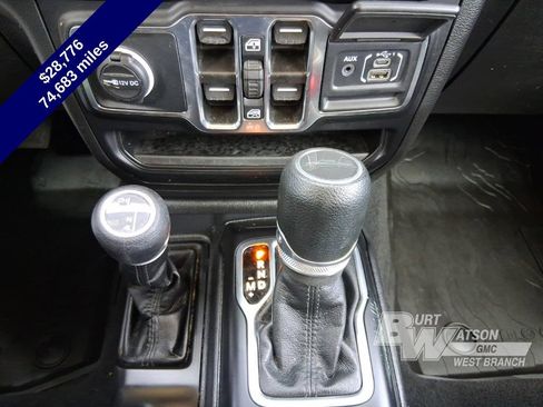 Used 2023 Jeep Gladiator Sport AWD/4WD image 30