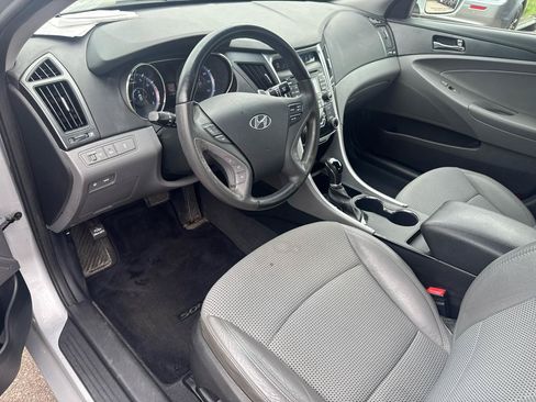 Used 2011 Hyundai Sonata SE FWD image 9