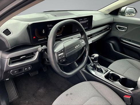 Used 2025 Kia K4 FWD image 18
