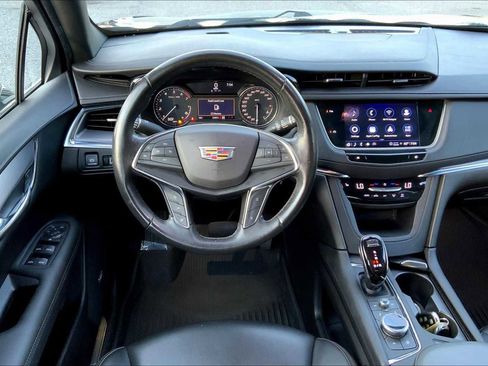 Used 2022 Cadillac XT5 Luxury image 9