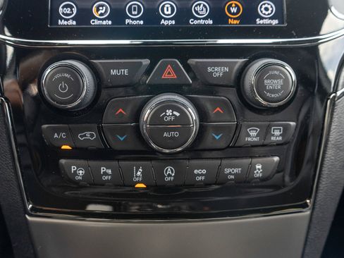 Used 2021 Jeep Grand Cherokee High Altitude AWD/4WD image 21