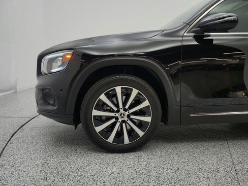 Certified 2022 Mercedes-Benz GLB 250 image 22