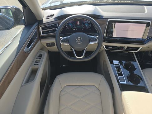 New 2026 Volkswagen Atlas SE image 21